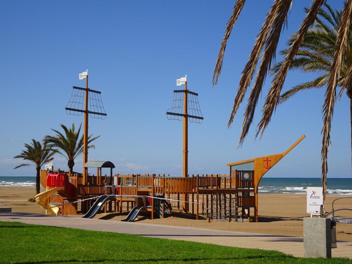 Universidad Del Mar - Alquiler Solo Familias Gandía Exteriör bild
