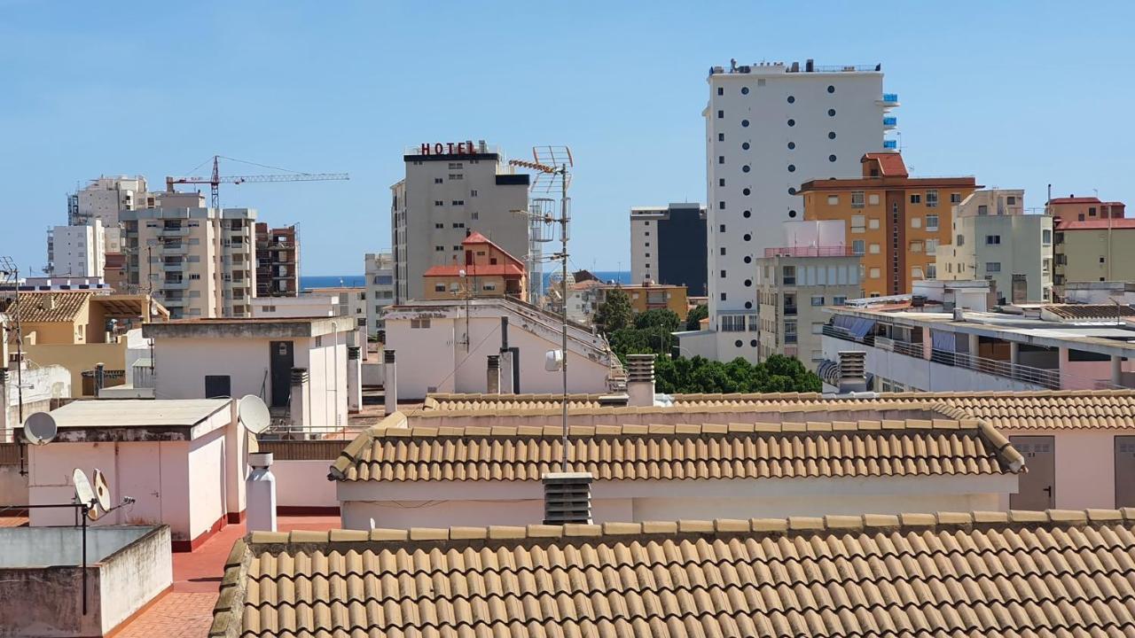 Universidad Del Mar - Alquiler Solo Familias Gandía Exteriör bild